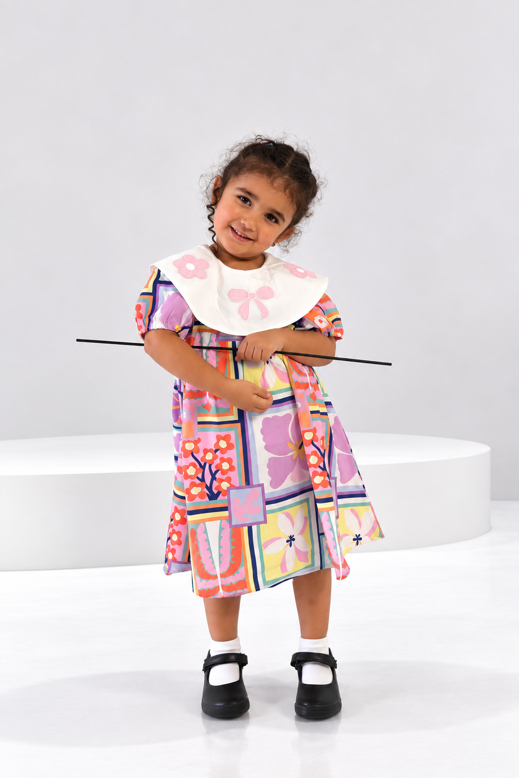Patchwork floral girls dress with bow appliqué collar (5)
