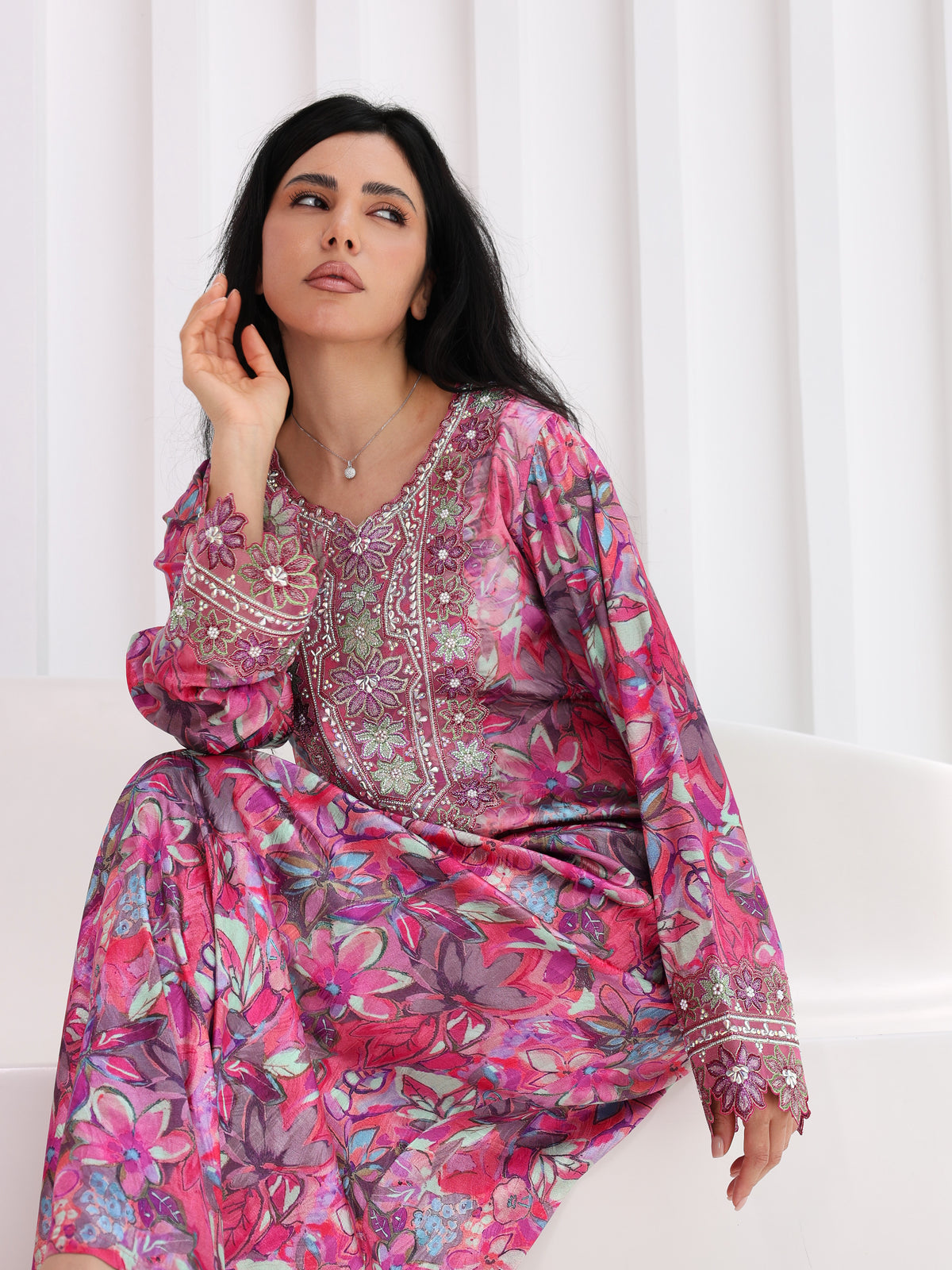 Magenta Bloom Mukhawar — embroidered jacquard silk Emirati dress (17)