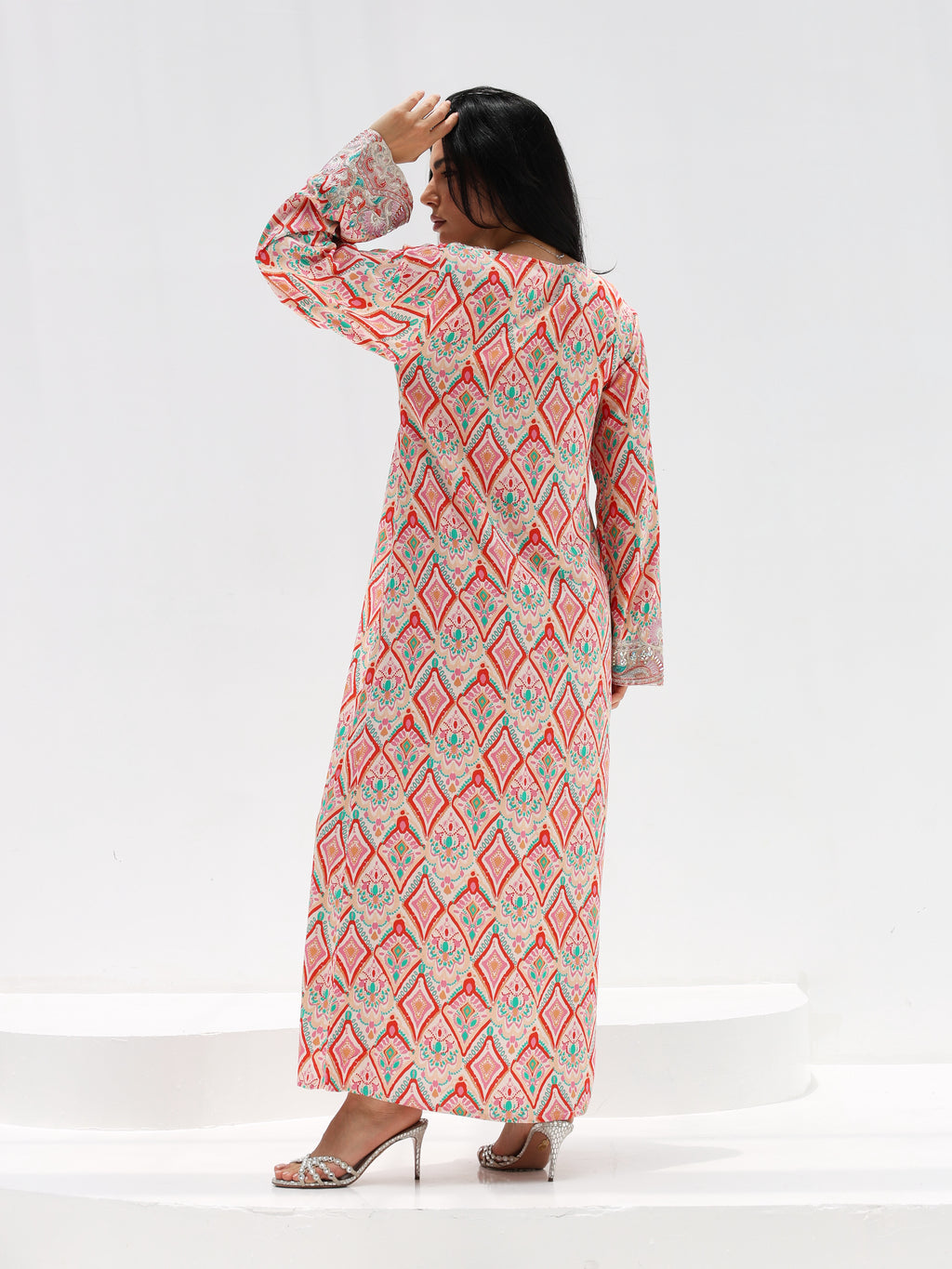 Coral Mosaic Mukhawar — embroidered cotton Emirati dress (20)