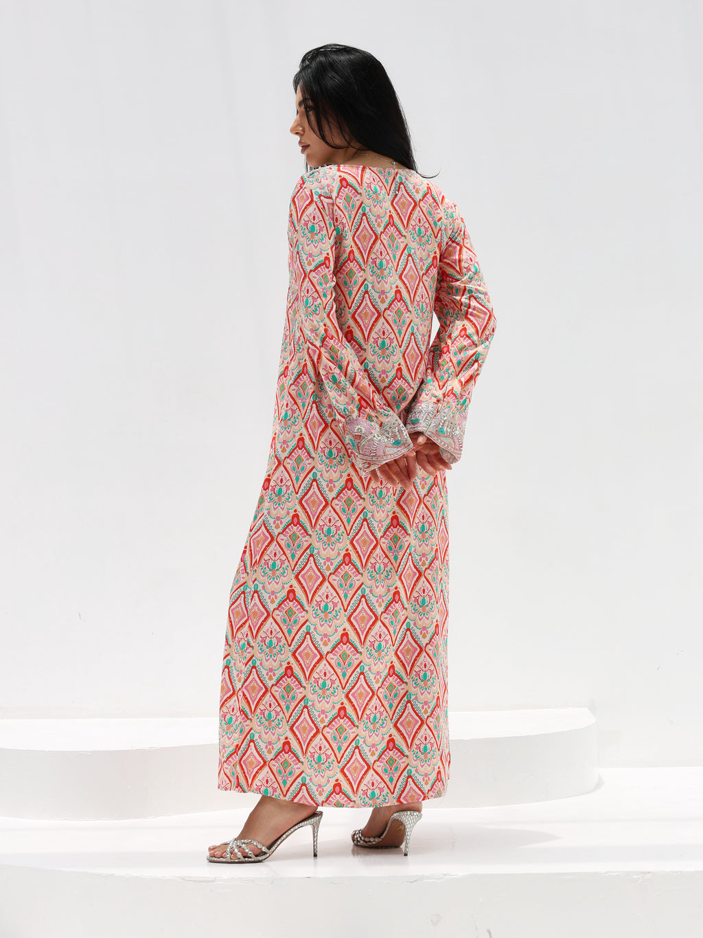 Coral Mosaic Mukhawar — embroidered cotton Emirati dress (21)