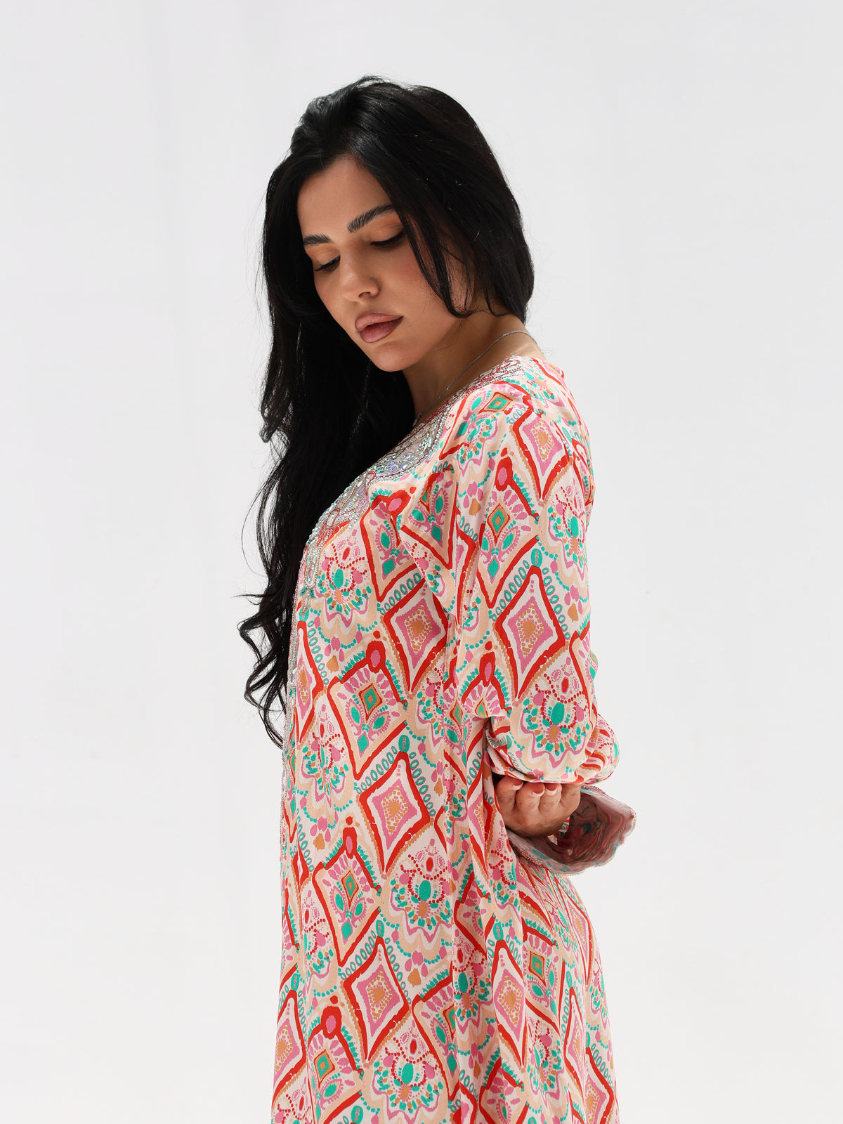 Coral Mosaic Mukhawar — embroidered cotton Emirati dress (23)