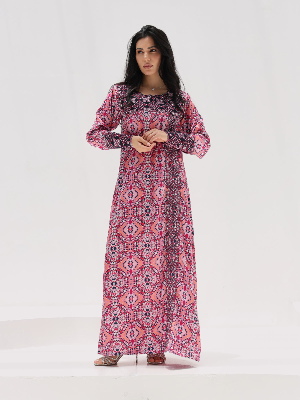 Kaleidoscope Mukhawar — embroidered Armani silk Emirati dress (10)