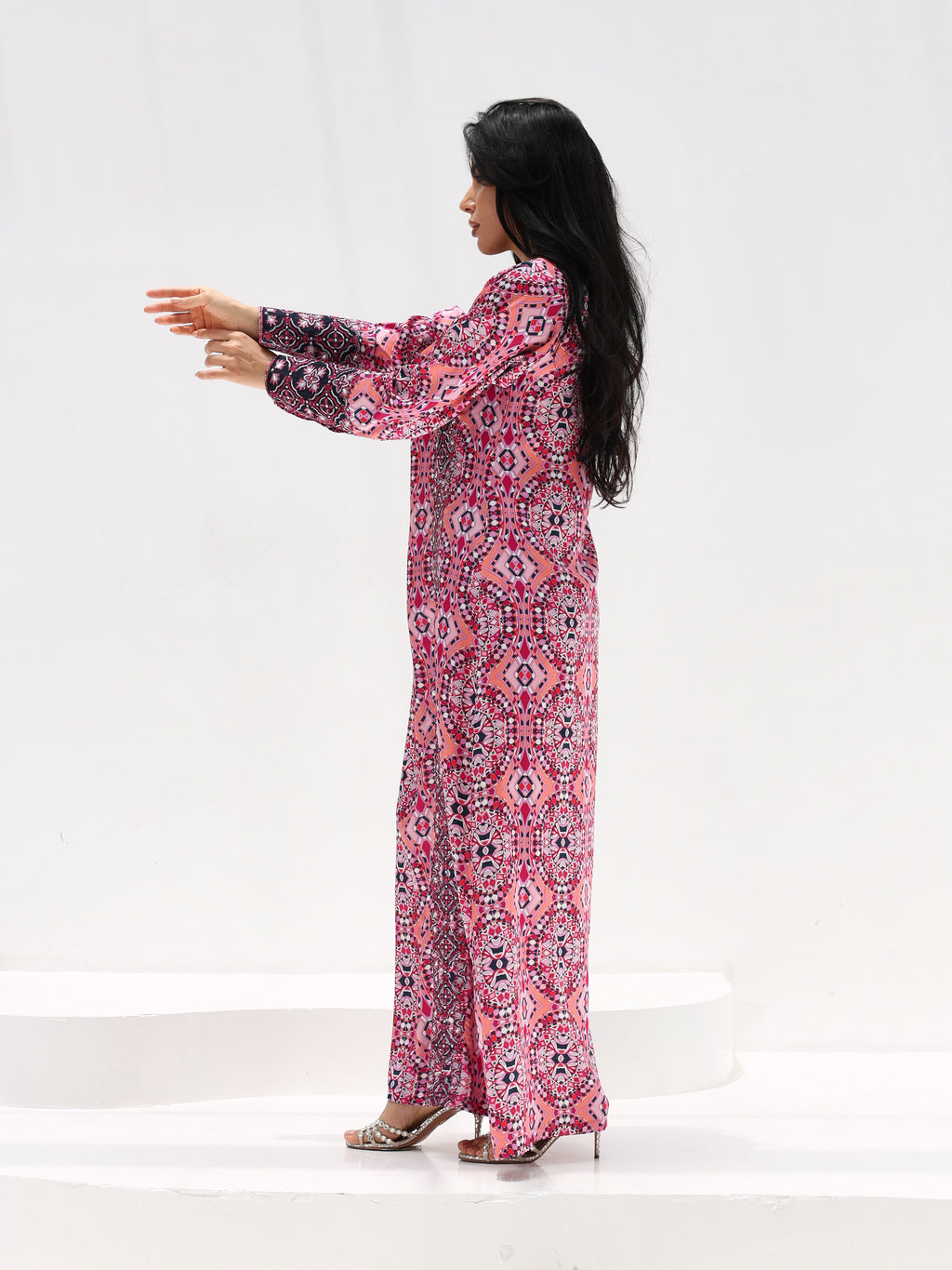 Kaleidoscope Mukhawar — embroidered Armani silk Emirati dress (19)
