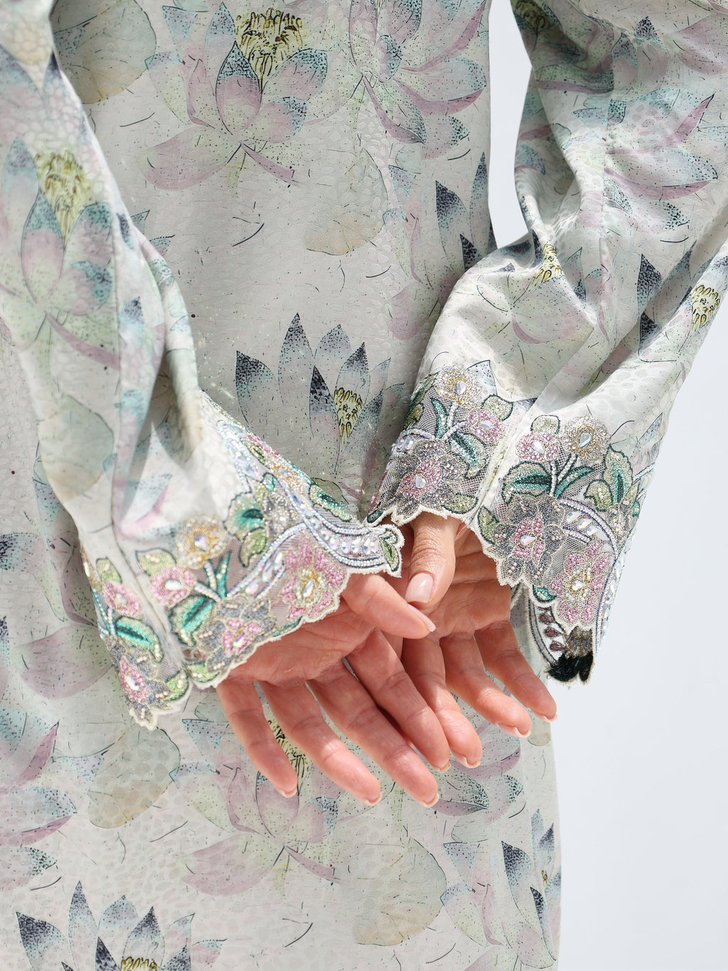Lotus Mist Mukhawar — embroidered jacquard silk Emirati dress (7)