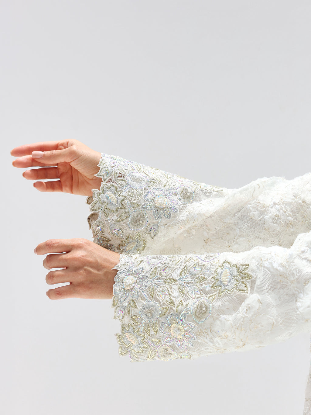 Ivory Lace Mukhawar — gold embroidered lace Emirati dress (3)