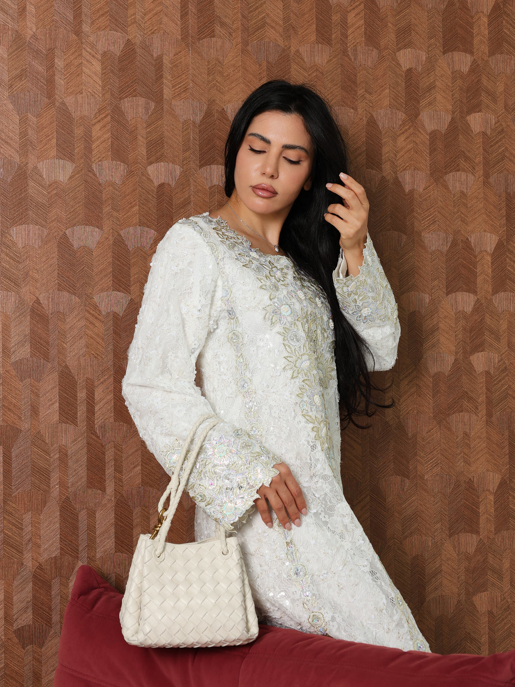 Ivory Lace Mukhawar — gold embroidered lace Emirati dress (24)