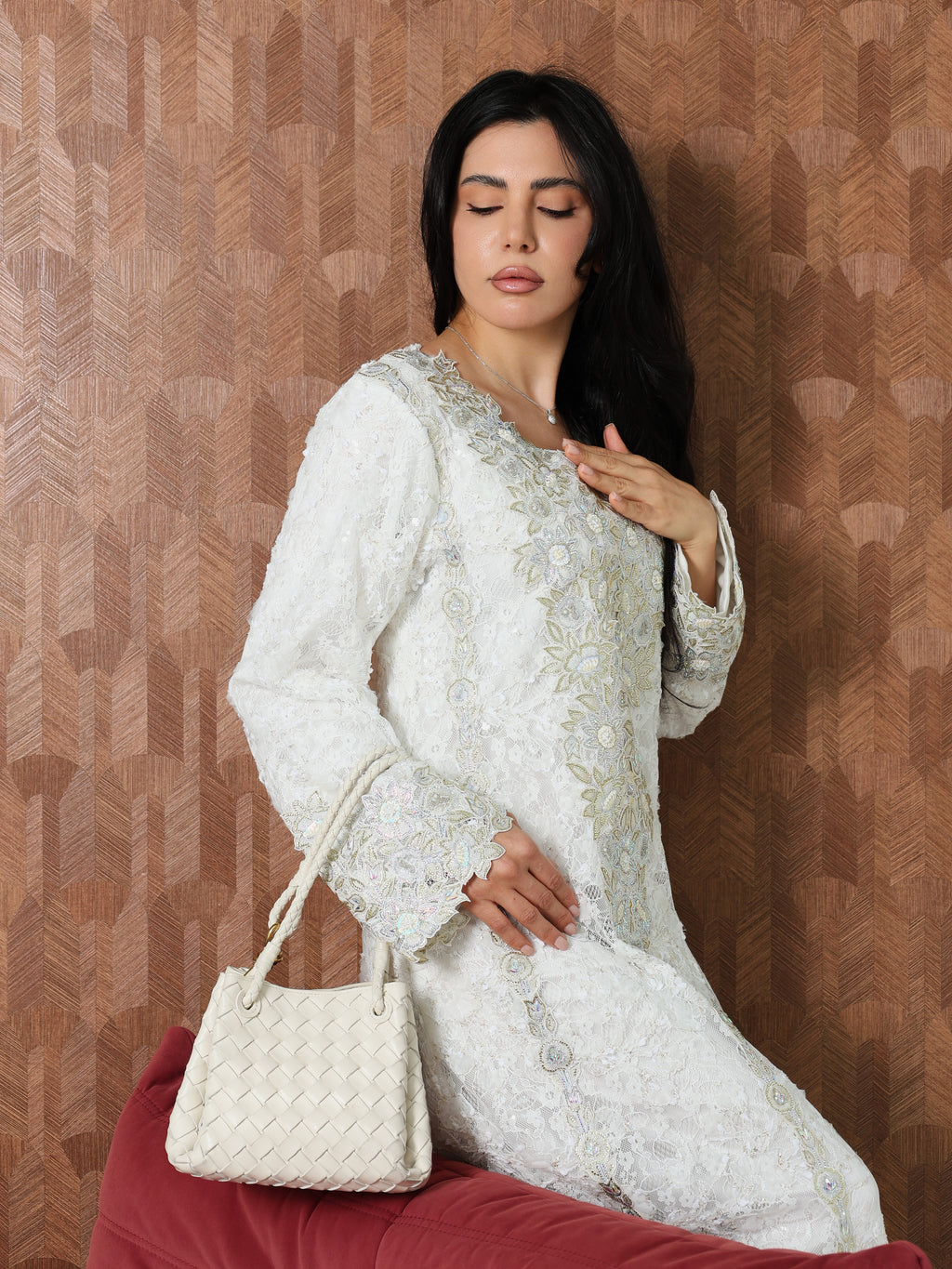 Ivory Lace Mukhawar — gold embroidered lace Emirati dress (29)