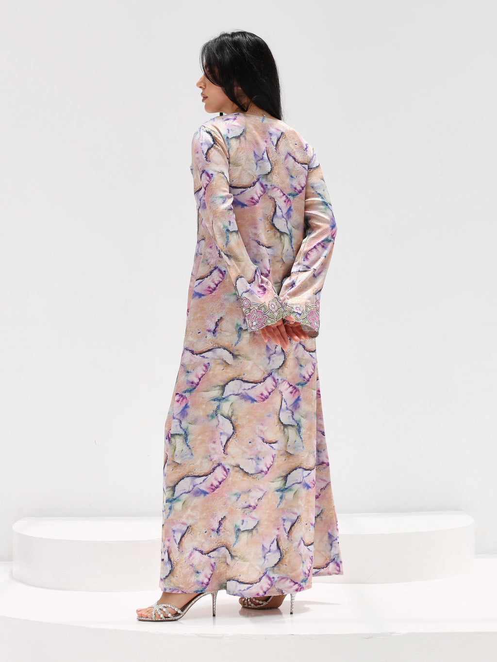 Marble Blossom Mukhawar — embroidered jacquard silk Emirati dress (17)