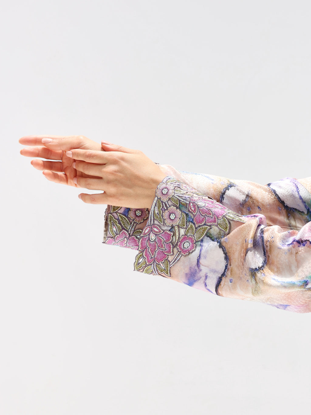 Marble Blossom Mukhawar — embroidered jacquard silk Emirati dress (20)