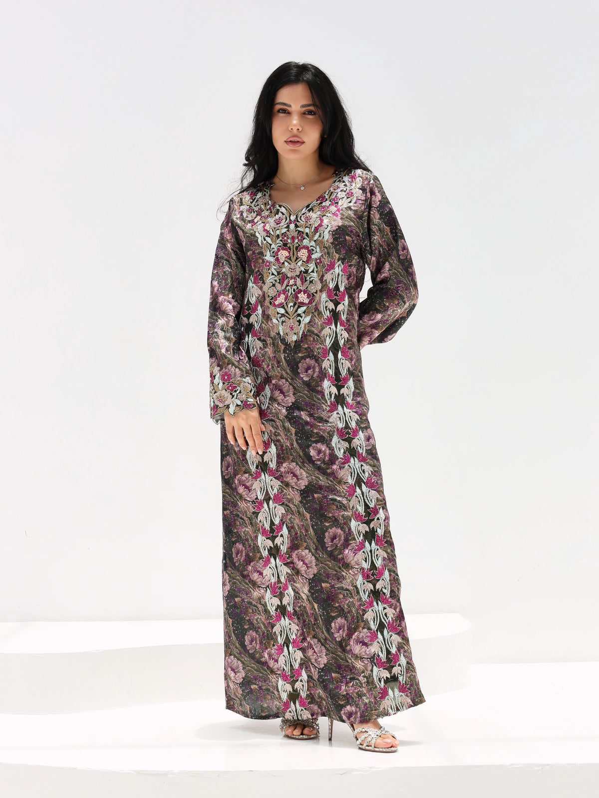 Midnight Rose Mukhawar — embroidered jacquard silk Emirati dress (10)