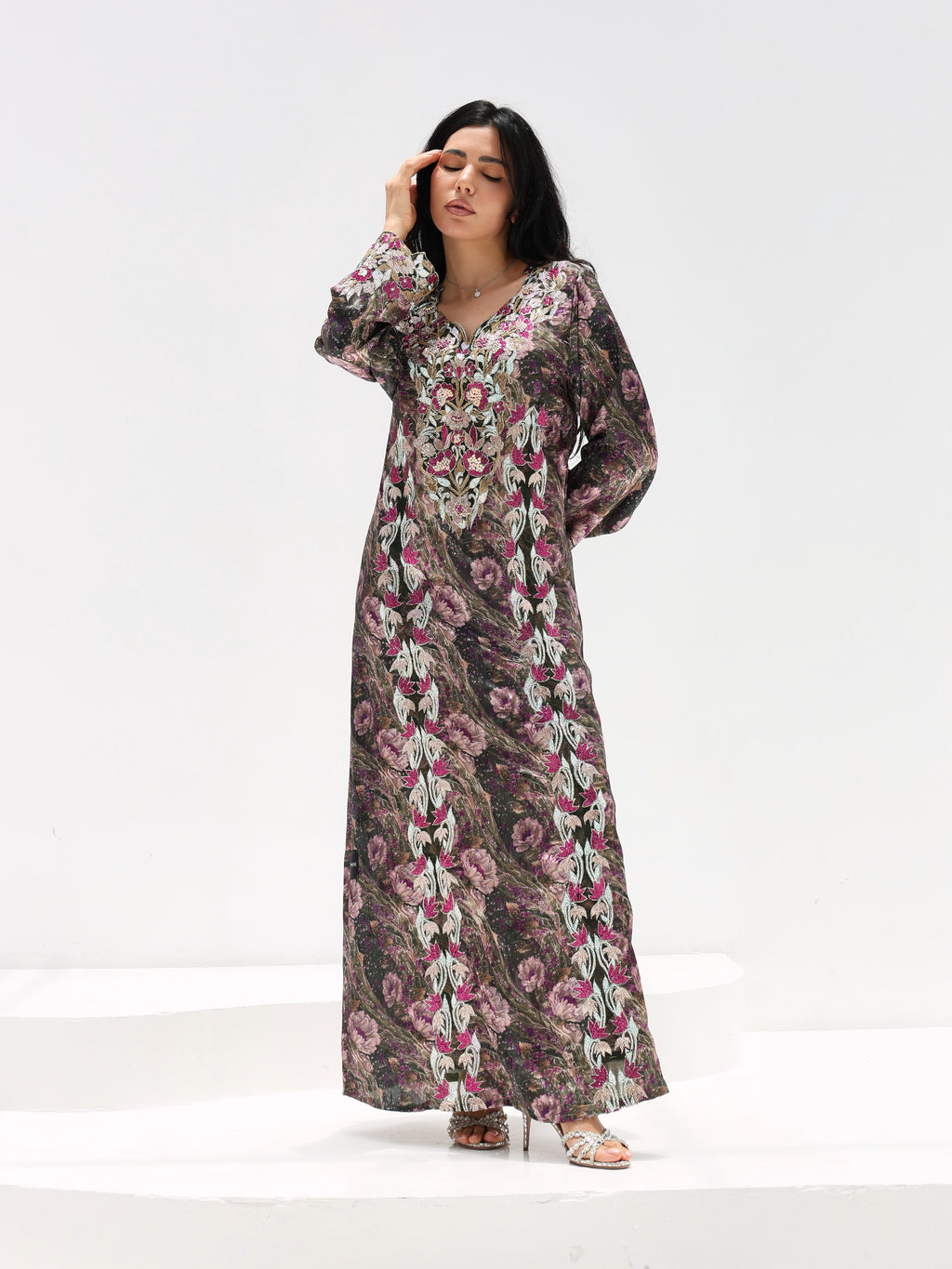 Midnight Rose Mukhawar — embroidered jacquard silk Emirati dress (11)