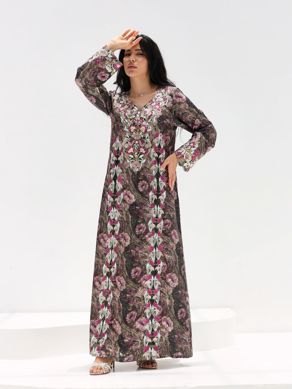 Midnight Rose Mukhawar — embroidered jacquard silk Emirati dress (17)
