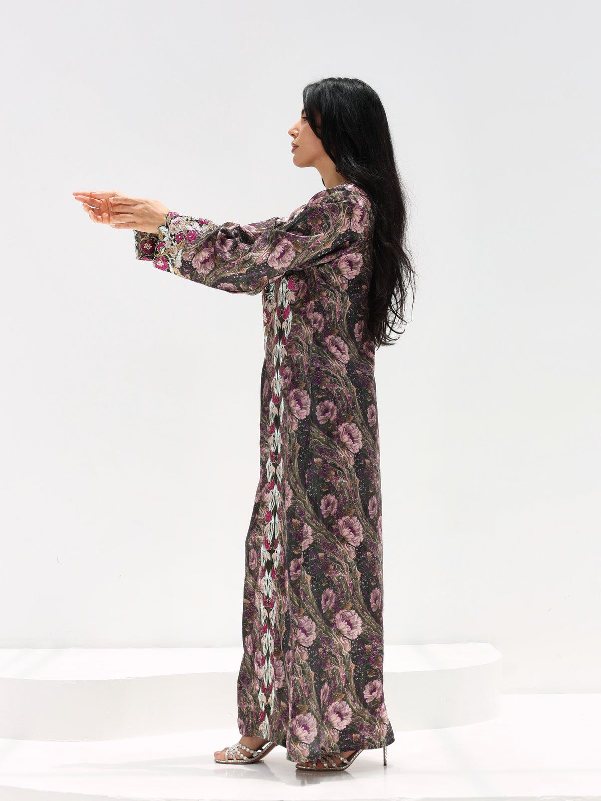 Midnight Rose Mukhawar — embroidered jacquard silk Emirati dress (18)