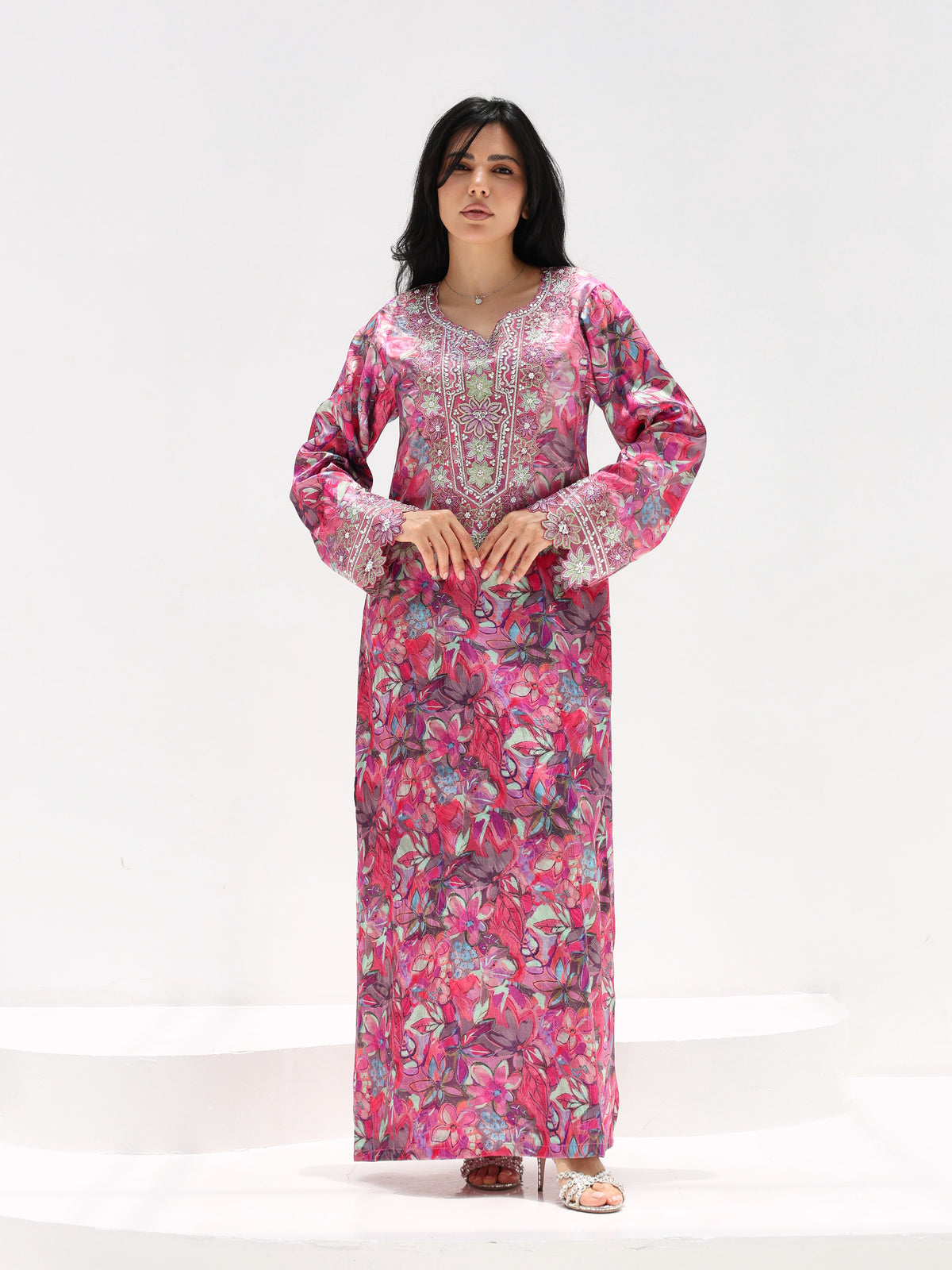 Magenta Bloom Mukhawar — embroidered jacquard silk Emirati dress (20)