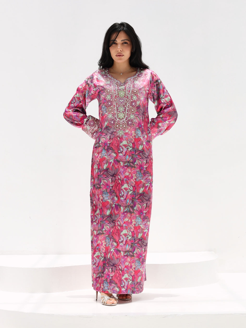 Magenta Bloom Mukhawar — embroidered jacquard silk Emirati dress (23)