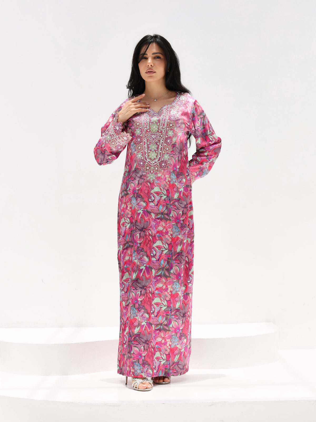 Magenta Bloom Mukhawar — embroidered jacquard silk Emirati dress (24)