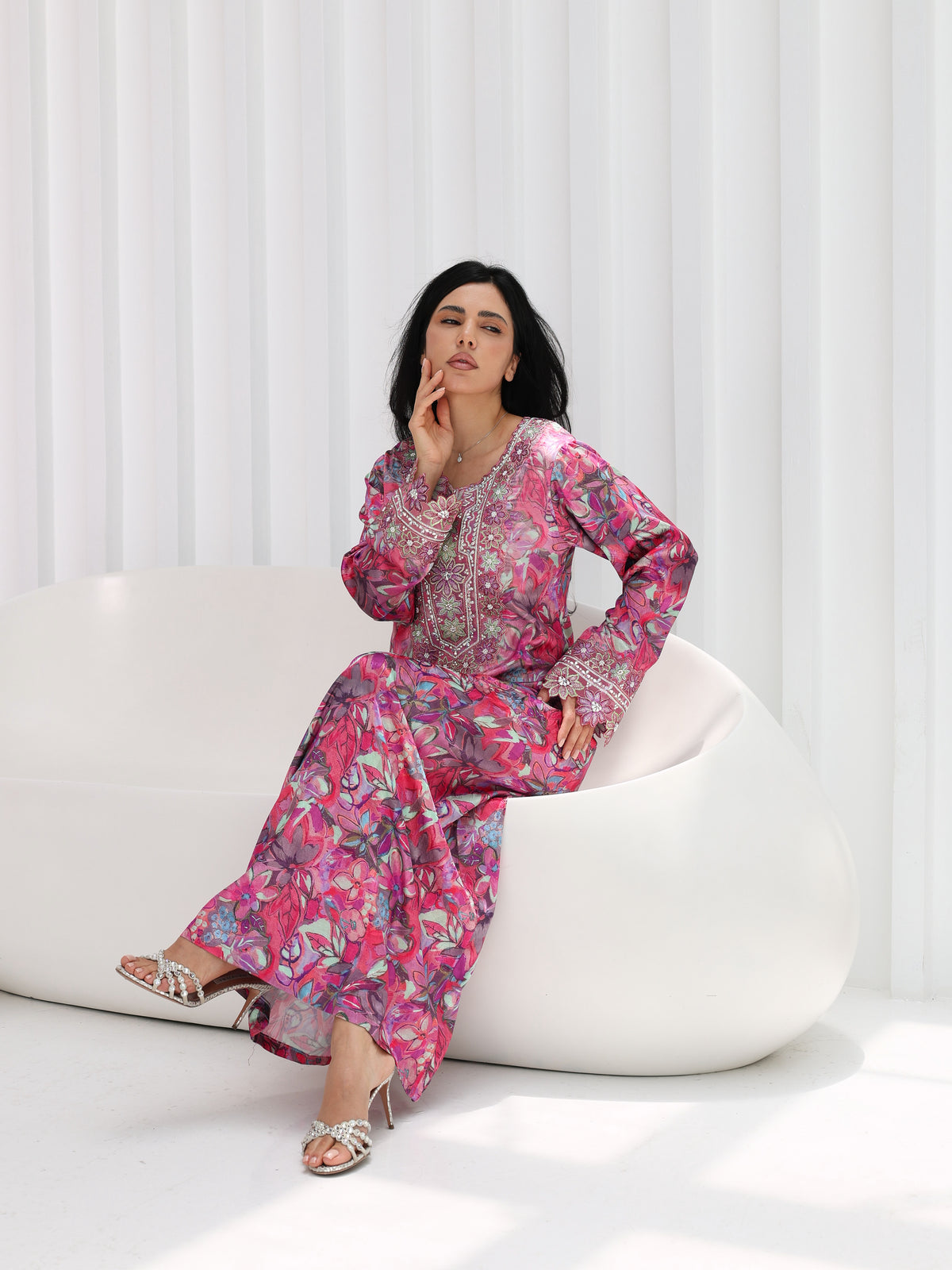 Magenta Bloom Mukhawar — embroidered jacquard silk Emirati dress (48)