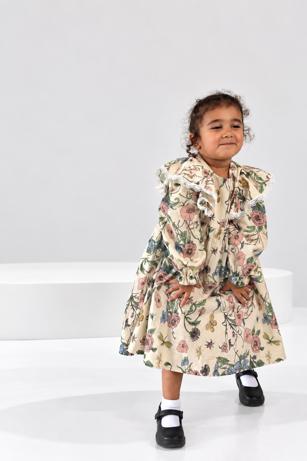 Botanical butterfly girls dress with lace ruffle shoulders (5)