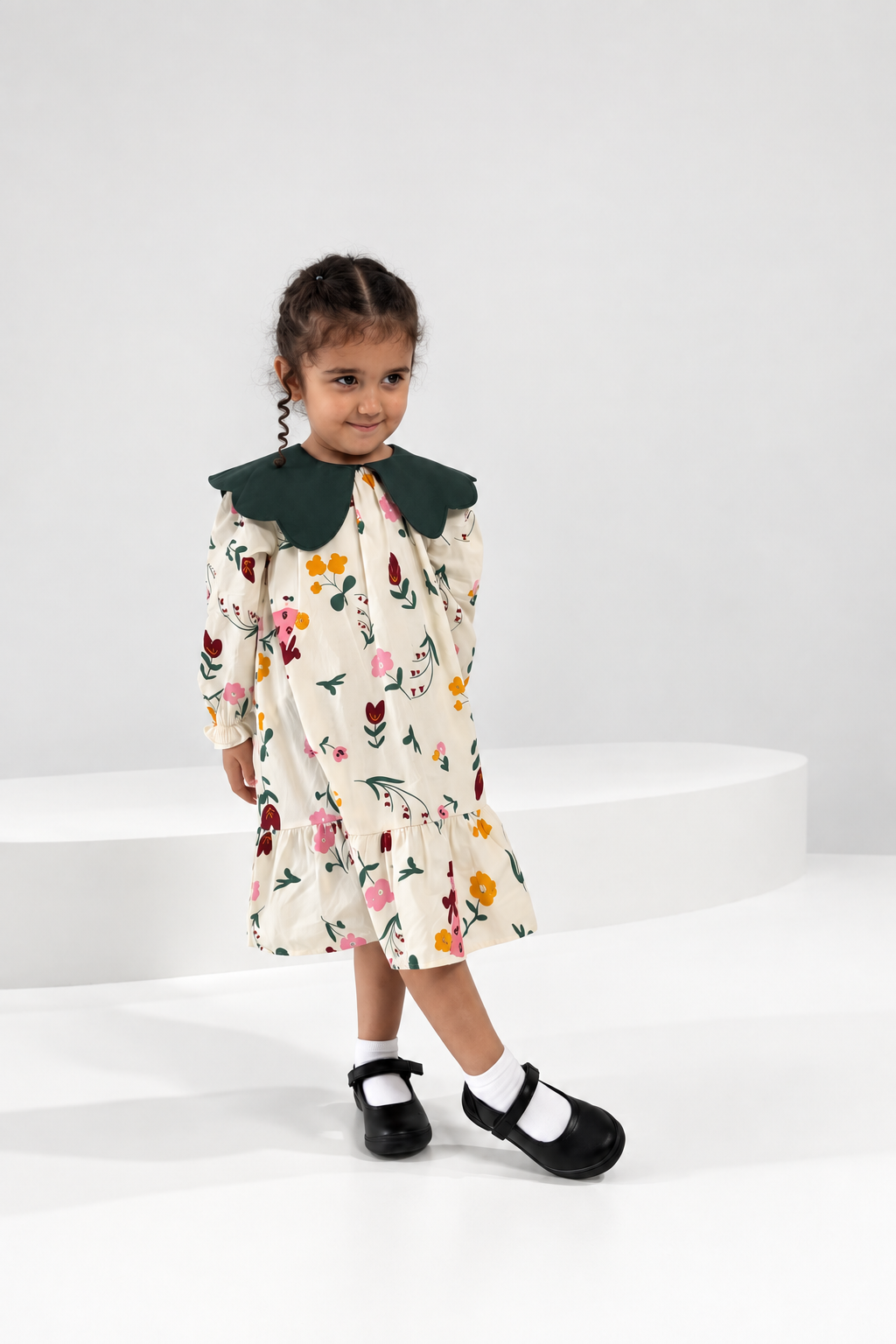 Cream floral tiered girls dress with scalloped collar (3)